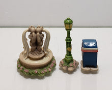 Load image into Gallery viewer, Cherished Teddies………. Mail Box, Light Post, and Water Fountain
