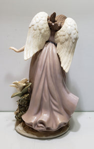 Grandeur Noel 12 1/2” Porcelain Angel Christmas Collector Edition 2003
