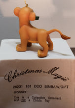 Load image into Gallery viewer, Disney Christmas Magic Simba w/Gift Ornament
