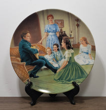 Load image into Gallery viewer, Knowles The Sound of Music &quot;Edelweiss&quot; Collector Plate
