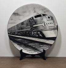 Load image into Gallery viewer, BNSF Safety Plate -2003- &quot;The Super Chief- 1937&quot;
