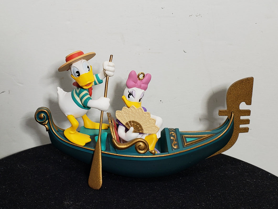 Hallmark Keepsake Ornament Donald and Daisy in Venice Romantic Vacations