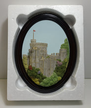 Load image into Gallery viewer, Lakeland Studios Plaque Windsor Castle - Masolut Superstore
