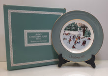 Load image into Gallery viewer, Skaters on the Pond Avon Collector Plate Christmas 1975
