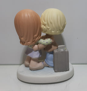 Precious Moments 2009 Collectors' Club MOF "I Come to You with Joy" Figurine