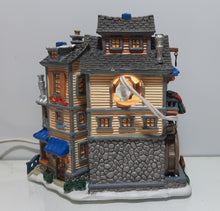 Load image into Gallery viewer, Lemax Village Collection &quot;Sutton&#39;s Folk Art and Crafts&quot; Lighted Building
