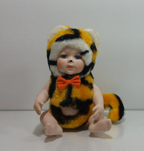 Classic Creations Exclusive "Tiger Nature's Kids"