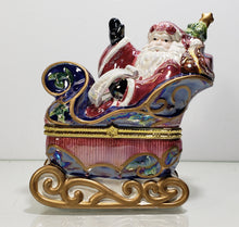 Load image into Gallery viewer, Avon Christmas Cheer Trinket Box
