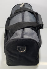 Load image into Gallery viewer, Pierre Cardin 16&quot; Boarding Totoe Style 56016
