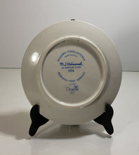 Load image into Gallery viewer, Hummel Annual Plate 1974
