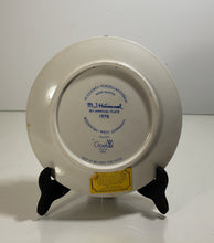 Load image into Gallery viewer, HTF--1978 Goebel Hummel Annual Plate in Original Box
