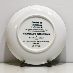 "Sound of Christmas" Garfield’s Christmas Plate with Stand