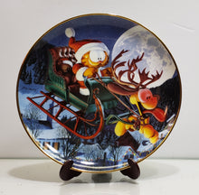 Load image into Gallery viewer, &quot;A One Dog Open Sleigh&quot; Garfield’s Christmas Plate with Stand

